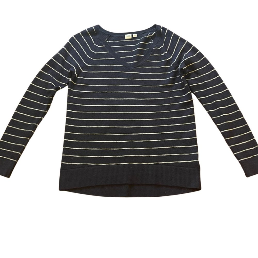 Gap Sweater - Perfectly Acceptable and Reasonable